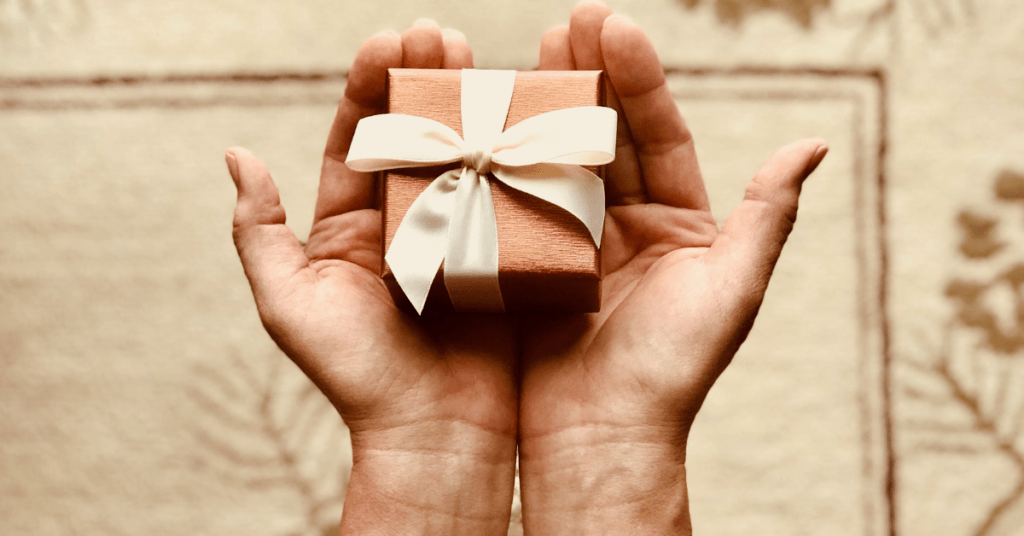 Sustainable gift packaging